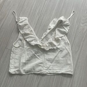 Aritzia Sunday Best ruffled cropped tank top